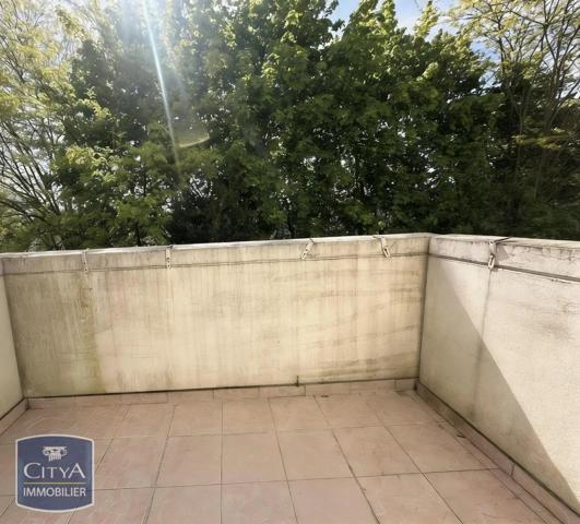 Appartement à vendre 1 pièce Noisy-le-Grand (93160)