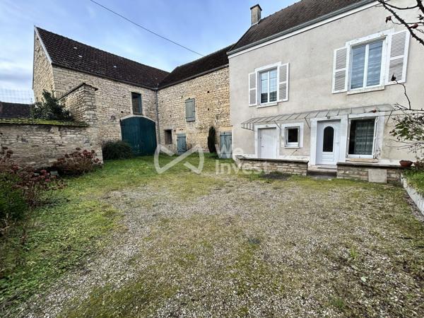 Authentique Corps de Ferme en Pierre avec Gros Potentiel – Ancy-le-Franc