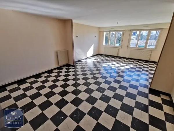 Appartement à louer 2 pièces 80.01m² Tournes (08090)