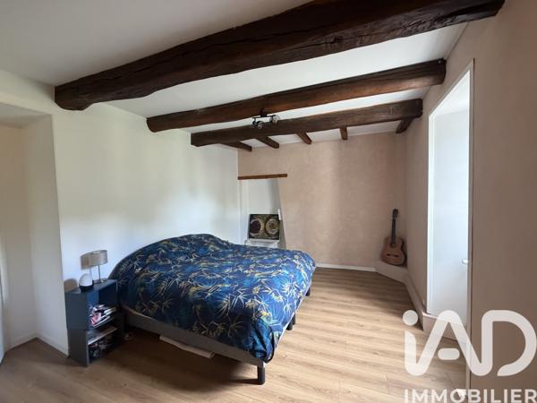 Maison à vendre 8 pièces 240 m² Saint-Amant-de-Boixe