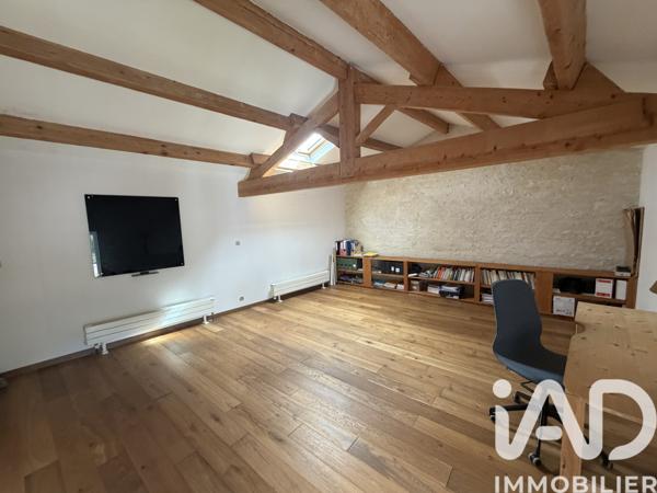 Maison à vendre 8 pièces 240 m² Saint-Amant-de-Boixe