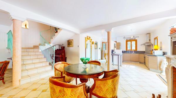 Ancienne bastide 6 pièces de 160m2 rénovée