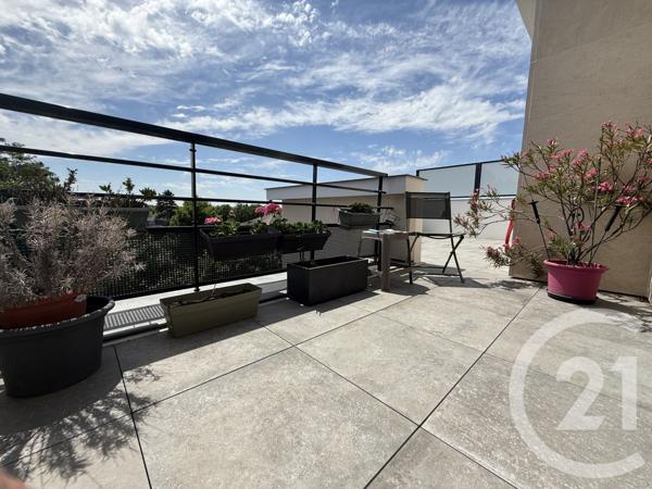 Appartement F5 à vendre  5 pièces - 98,40 m2 LA VARENNE ST HILAIRE - 94