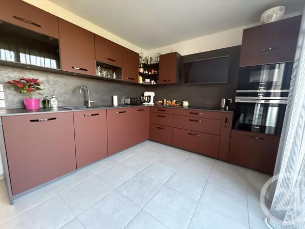 Appartement F5 à vendre  5 pièces - 98,40 m2 LA VARENNE ST HILAIRE - 94