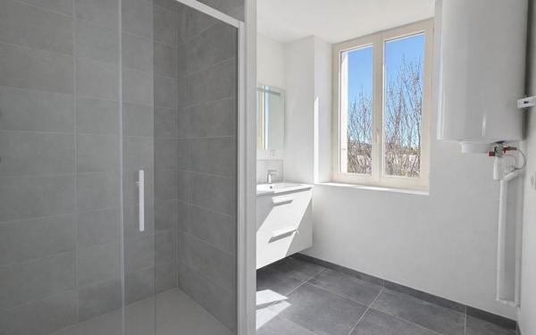 Appartement à vendre    3 pièces • 56,57 m2 Rodez