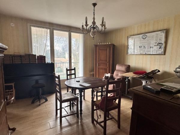 Appartement lumineux avec fort potentiel dans un cadre privilégié