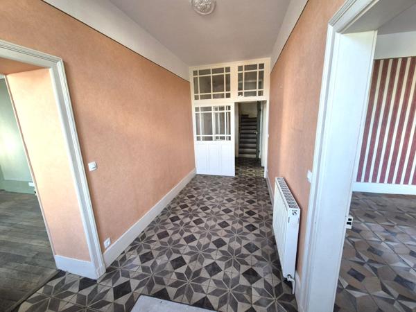 Maison 7 pièces - 198 m²