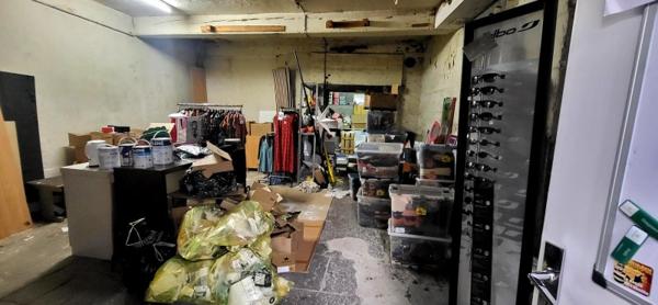 Location / Local Commercial à Riom (63200)
