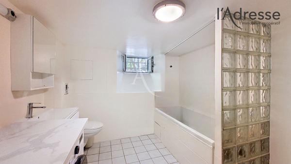 SURESNES limite centre ville PUTEAUX ; appartement souplex 3 pièces de 69 m²