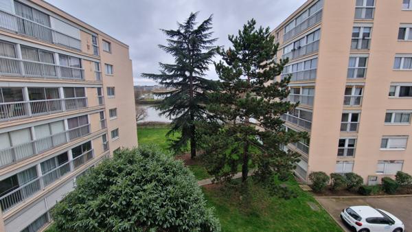 VENTE : appartement T2 (55 m²) Ile Lacroix avec place de parking