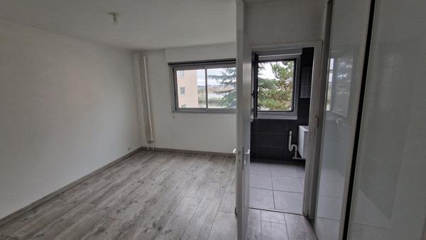 VENTE : appartement T2 (55 m²) Ile Lacroix avec place de parking