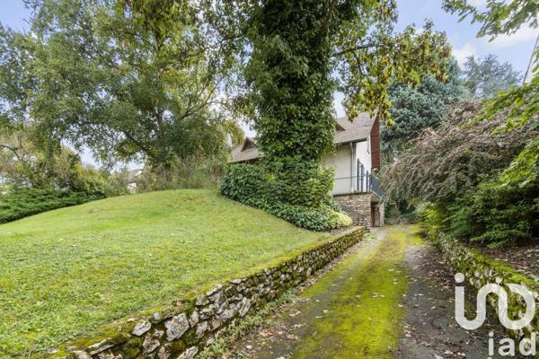 Maison à vendre 10 pièces 277 m² Saulx-les-Chartreux