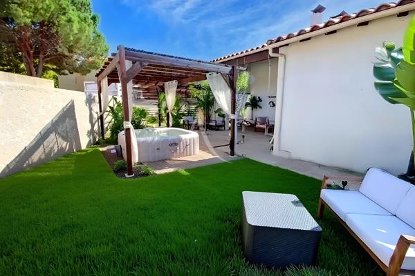 VILLA D'HARCHITECTE DE 181 M² ENTIÉREMENT RÉNOVÉE AVEC STUDIO ATTENANT