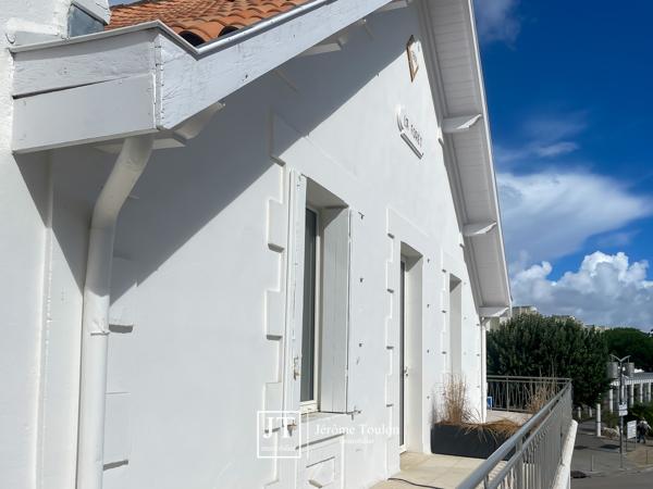 Appartement
                                                                                                                                                                                                                                                                                                                        3 pièce(s)                                                                                                                                                                                                          2 chambre(s)                                                                                                                                                                                                          69  m²