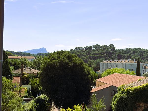 Appartement T4 de 78M2 avec terrasse et balcon dans résidence sécurisée