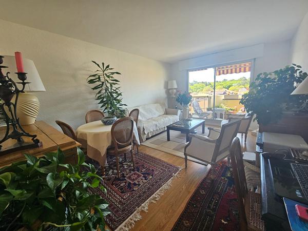 Appartement lumineux T3 60 m² traversant entièrement rénové en étage élevé , Arcachon