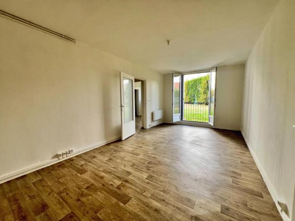 Appartement 3 chambres de 80 m² en rez de chaussée