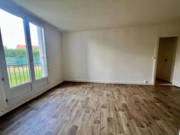 Appartement 3 chambres de 80 m² en rez de chaussée
