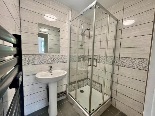 Appartement 3 chambres de 80 m² en rez de chaussée