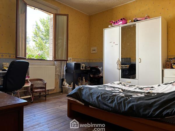 Maison de ville 136 m² à Saint-Benoît 86280
