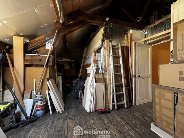 Maison de ville 136 m² à Saint-Benoît 86280