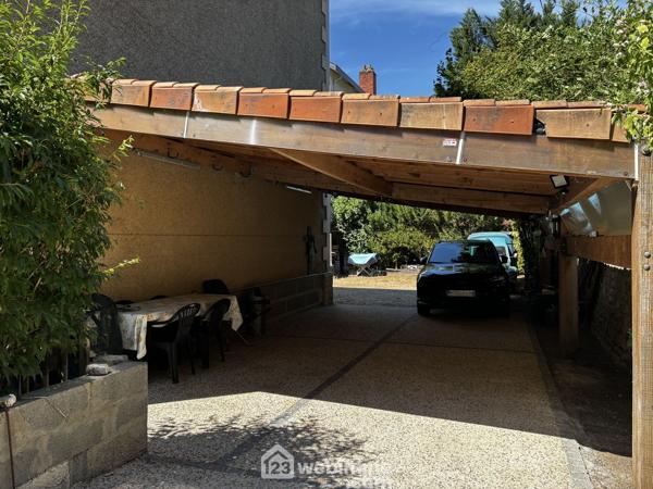 Maison de ville 136 m² à Saint-Benoît 86280