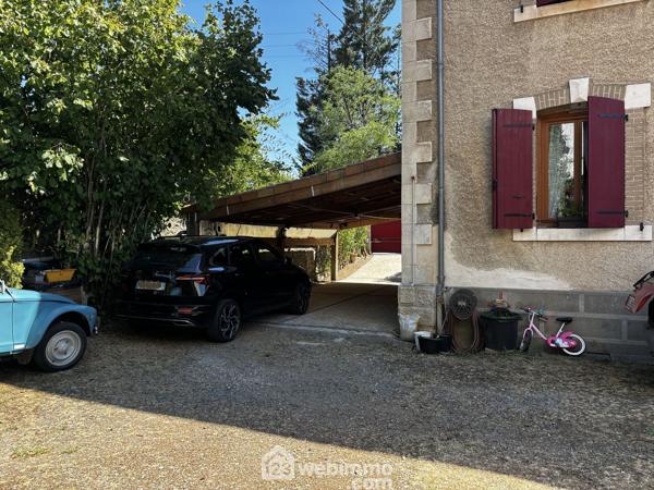 Maison de ville 136 m² à Saint-Benoît 86280