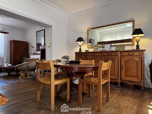 Maison de ville 136 m² à Saint-Benoît 86280