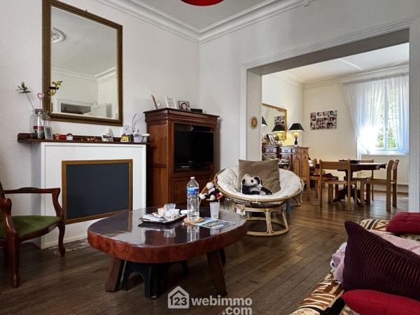 Maison de ville 136 m² à Saint-Benoît 86280