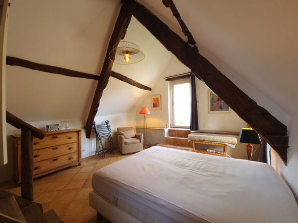 Maison et dépendances dans un hameau proche de Caylus Caylus