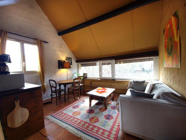 Maison et dépendances dans un hameau proche de Caylus Caylus