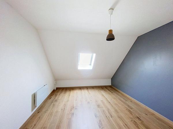 Maison Montreuil Juigne 4 pièce(s) 106 m2