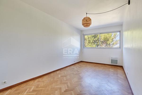 Appartement avec terrasse, ascenseur, parking, Aix-en-Provence