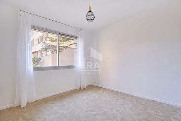 Appartement avec terrasse, ascenseur, parking, Aix-en-Provence