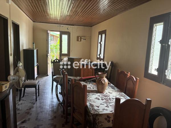 Maison
         3 pièces
        - 70 m² Exclusivité 140 000 € *