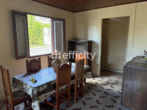 Maison
         3 pièces
        - 70 m² Exclusivité 140 000 € *