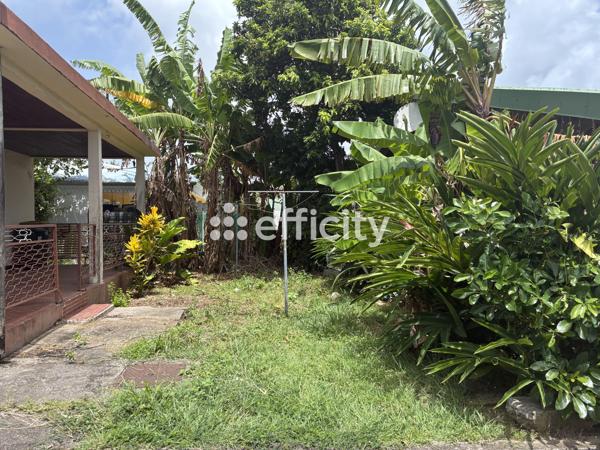 Maison
         3 pièces
        - 70 m² Exclusivité 140 000 € *