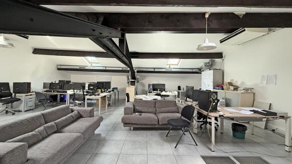Local 430 m² à Ormesson-sur-Marne 94490