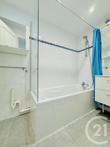 Appartement 3 à vendre  3 pièces - 66 m 2   STRASBOURG  - 67