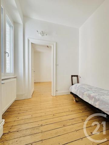 Appartement 3 à vendre  3 pièces - 66 m 2   STRASBOURG  - 67