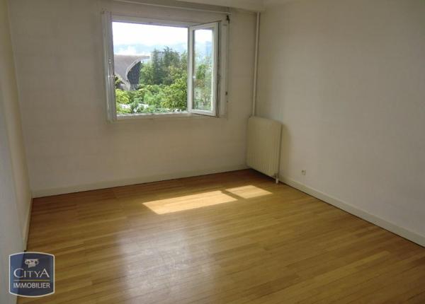 Appartement à louer 3 pièces 77.31m²