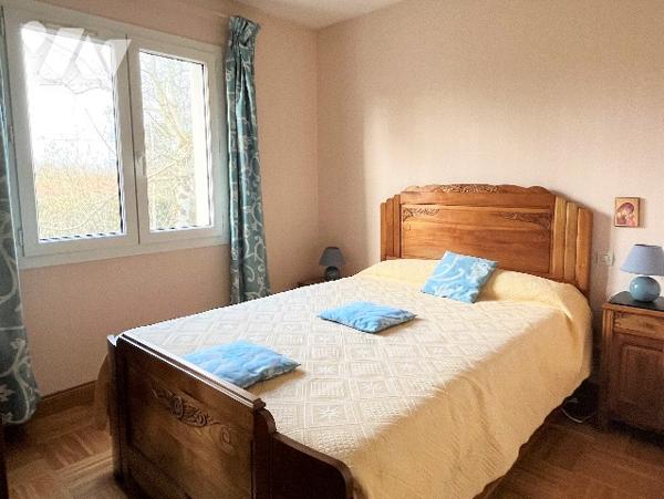 Notre service négociation vous propose un bien idéalement situé à proximité du bourg du Clion S/ Mer