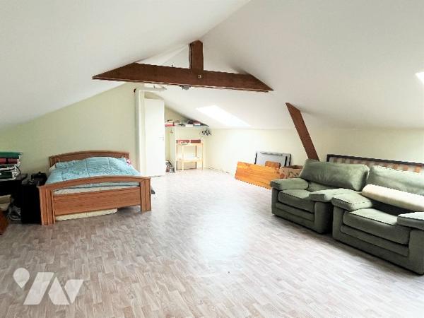 Notre service négociation vous propose un bien idéalement situé à proximité du bourg du Clion S/ Mer