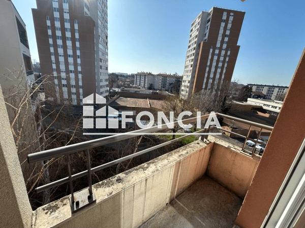 Location Appartement 2 pièces 52.14 m² - 22 B RUE DU CIMETIERE Villeurbanne 69100