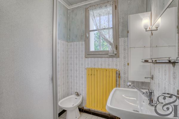 A vendre à Dolmayrac maison avec grange.