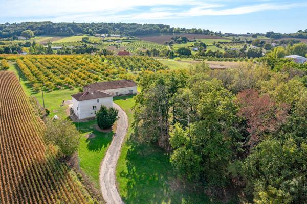 A vendre à Dolmayrac maison avec grange.