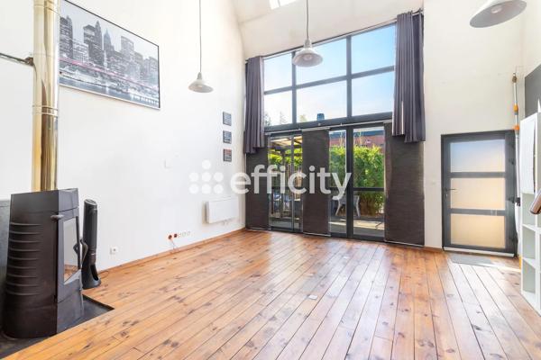 Loft
         2 pièces
        - 80 m² Exclusivité 172 000 € *