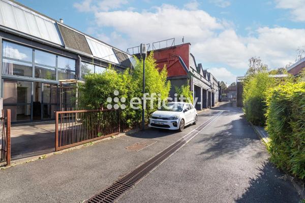 Loft
         2 pièces
        - 80 m² Exclusivité 172 000 € *