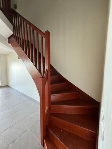 Appartement T2 mezzanine NON MEUBLE VUE MER
