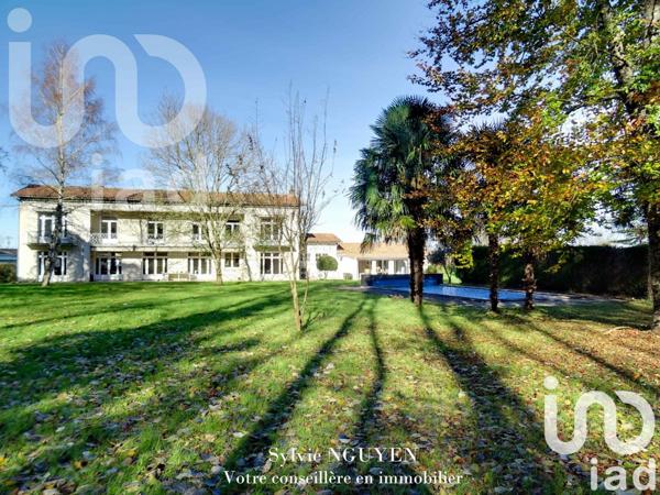 Maison à vendre 12 pièces 486 m² La Couronne